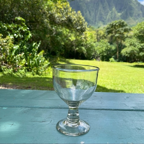 Vintage Heavy Glass Sherbet Dessert Ice Cream Dish with Stem Pedestal Bowl. - Picture 4 of 7